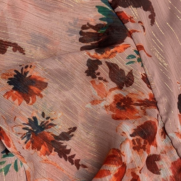 Revolve Lovers and Friends Stacy Midi Dress Size XS Colour Pink Holiday Floral - Picture 11 of 12